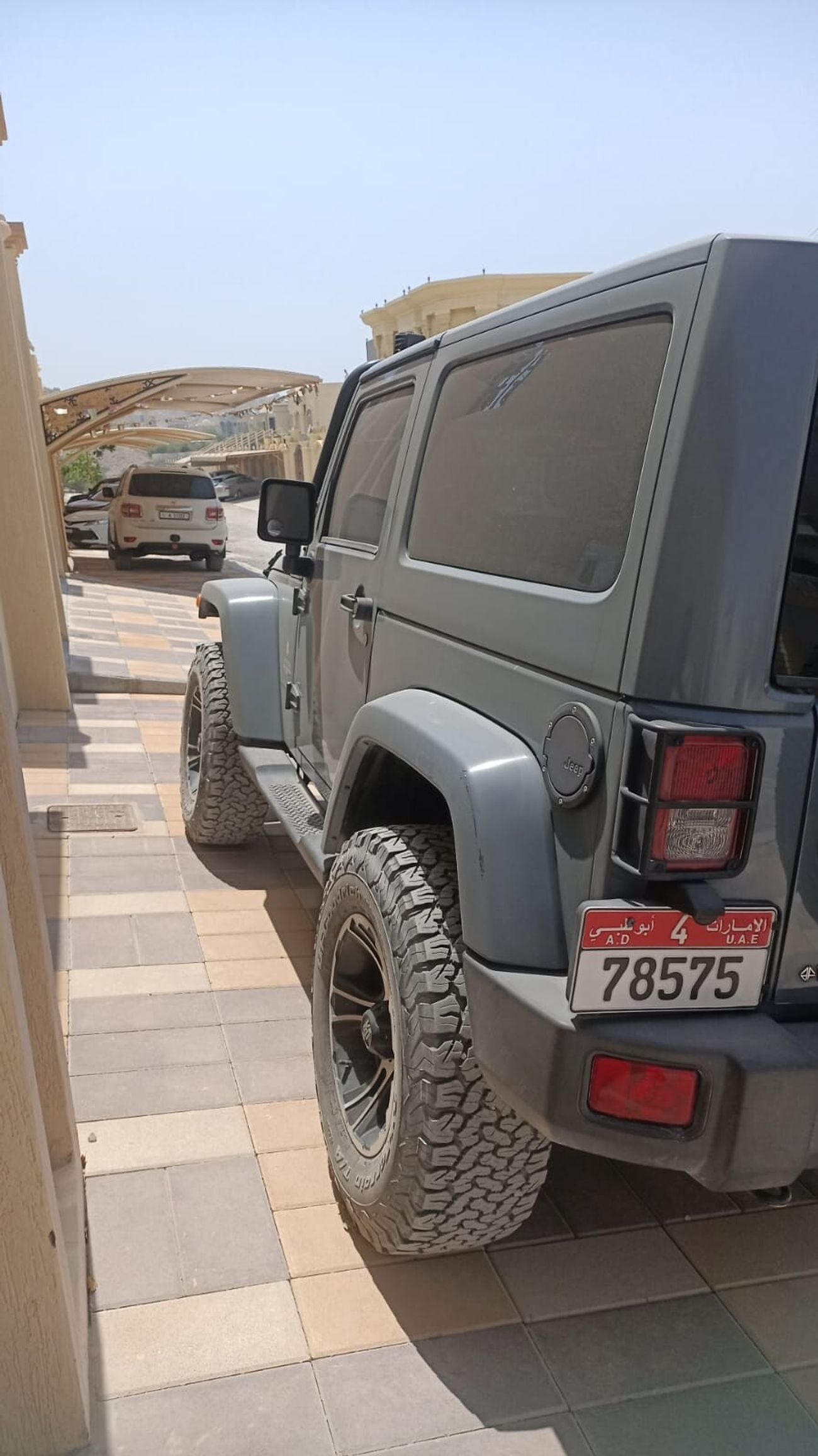 Jeep Wrangler Sahara 3.6L A/T