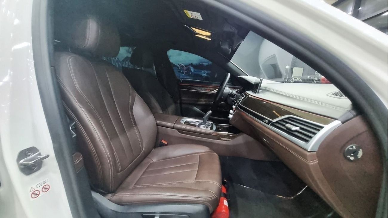 BMW 730Li Exclusive SUMMER PROMOTION BMW 730LI 2019 GCC IN PERFECT CONDITION FULL SERVICE HISTORY FROM AGMC