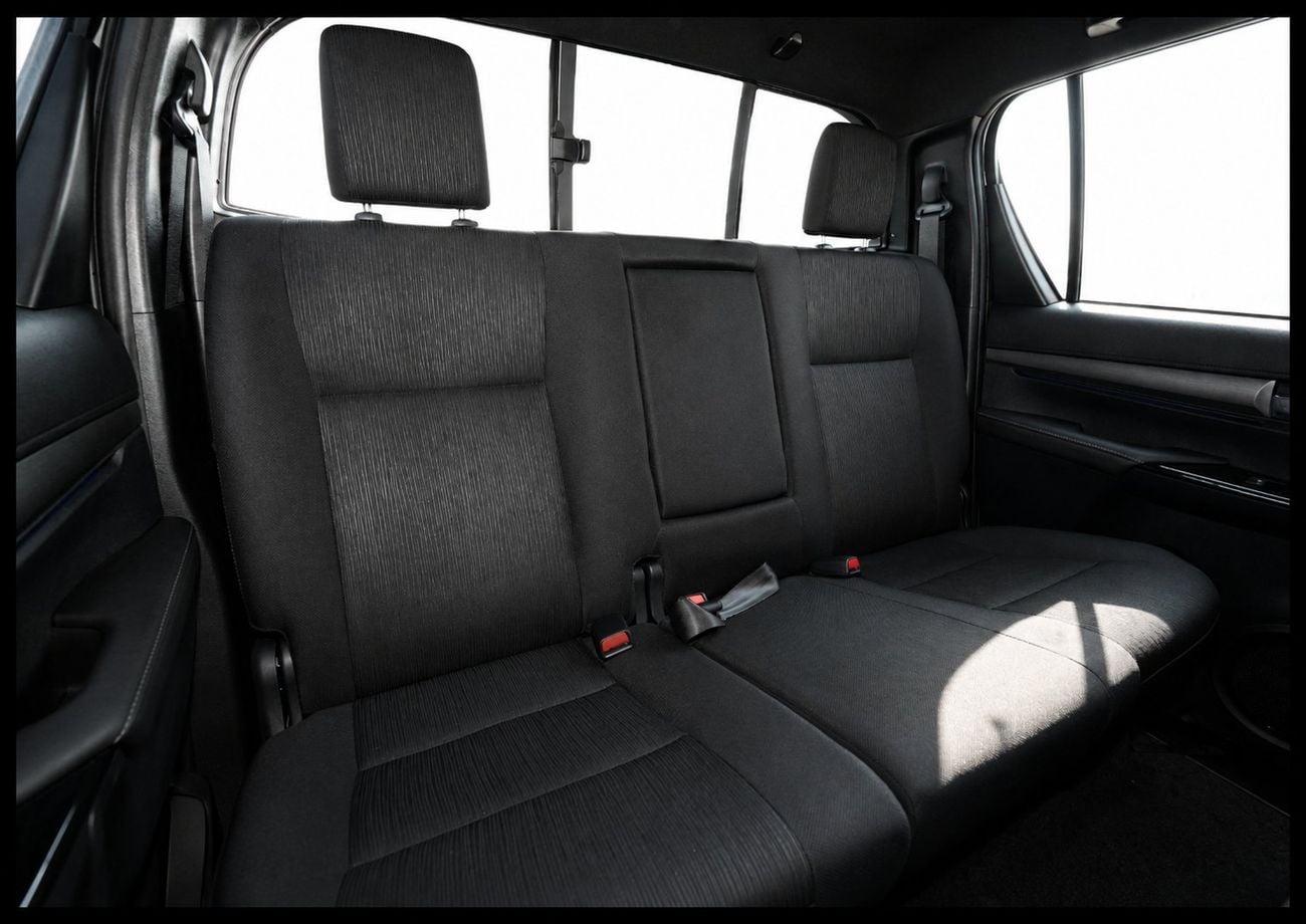 تويوتا هيلوكس ADVENTURE ECTAI0033 - 2026 Toyota Hilux Adv - 4.0L Petrol Auto - White