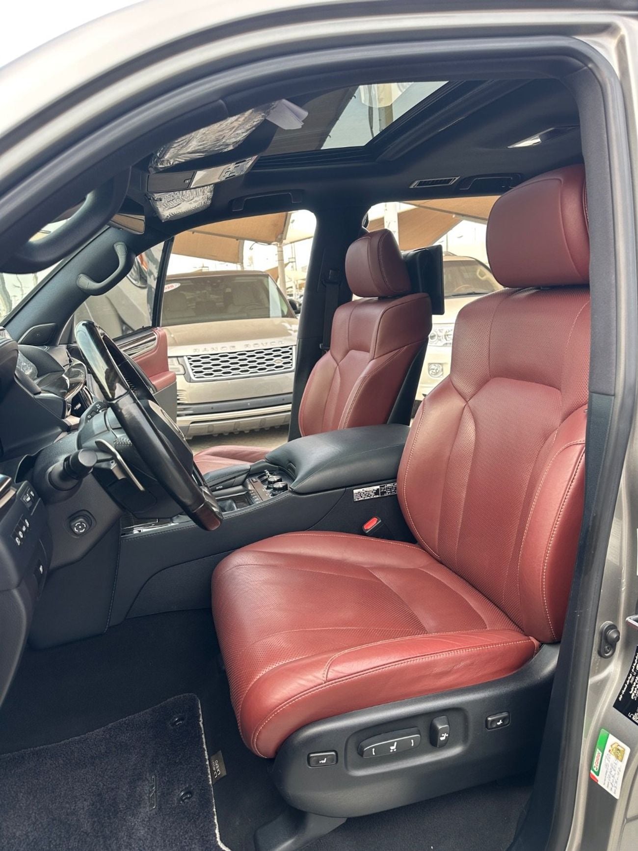 Lexus LX570 SIGNATURE