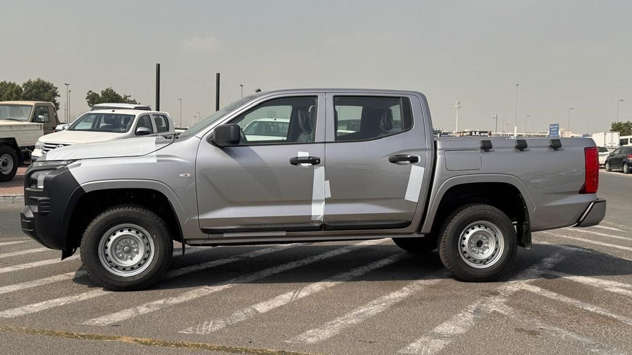 ميتسوبيشي L200 2.4 L DIESEL DOUBL CABIN 4X4 5MT MID -LINE