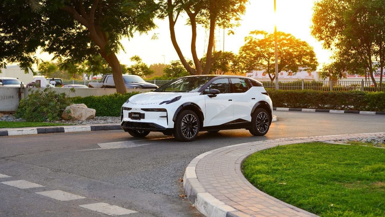 Zeekr X Privilege AWD 2024 Zeekr X Flagship AWD / 66 kWh / Range (420 Km) / 428 Hp / AWR Gcc Warranty