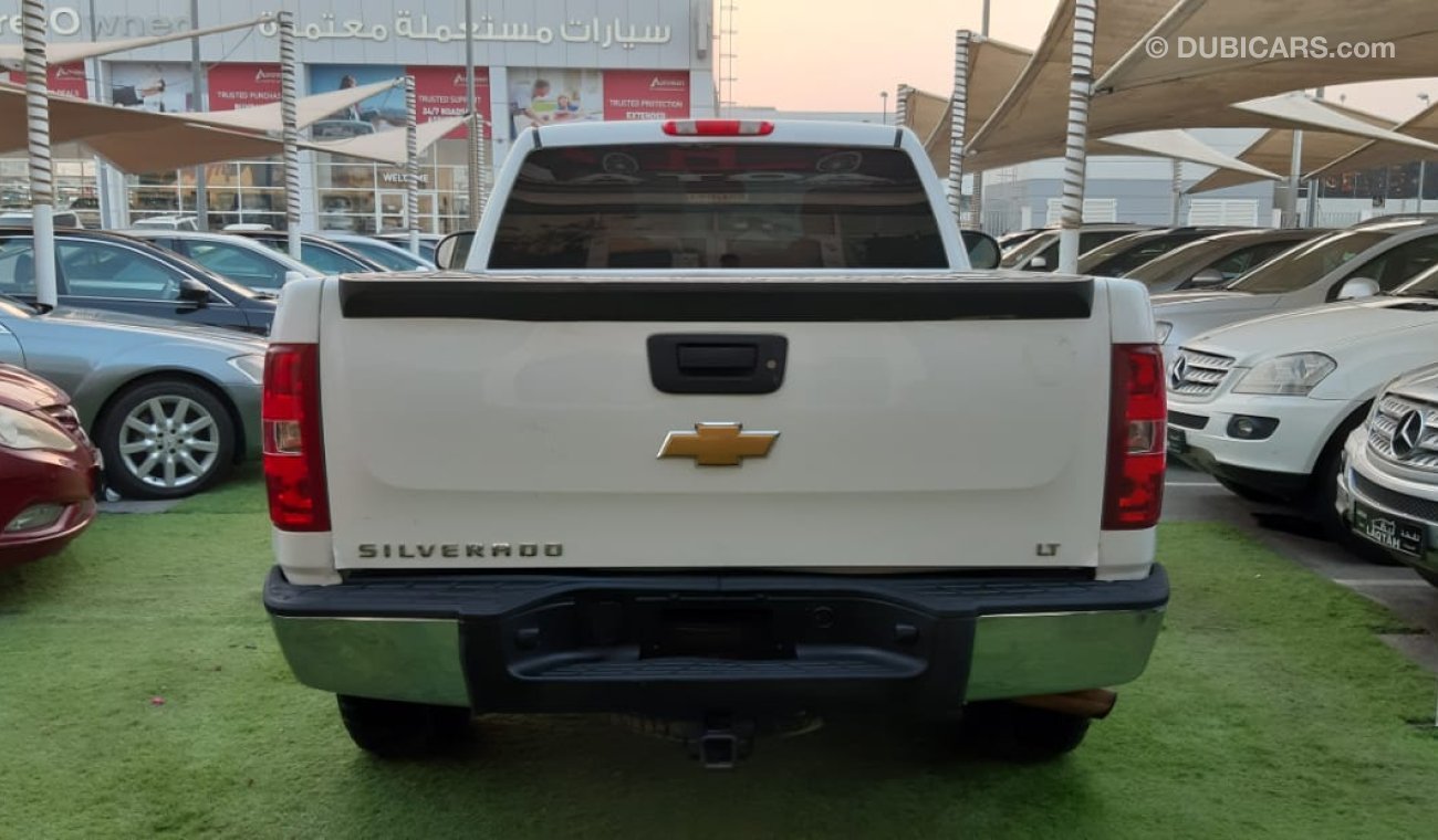 Chevrolet Silverado GCC - excellent condition, do not need any expenses