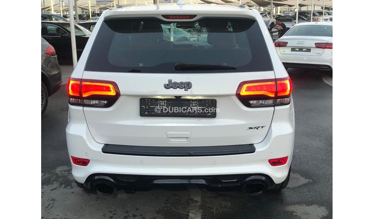 Jeep Grand Cherokee Jeep grand chorque  SRT model 2015 GCC  car one owner full option low mileage  panoramic roof leathe