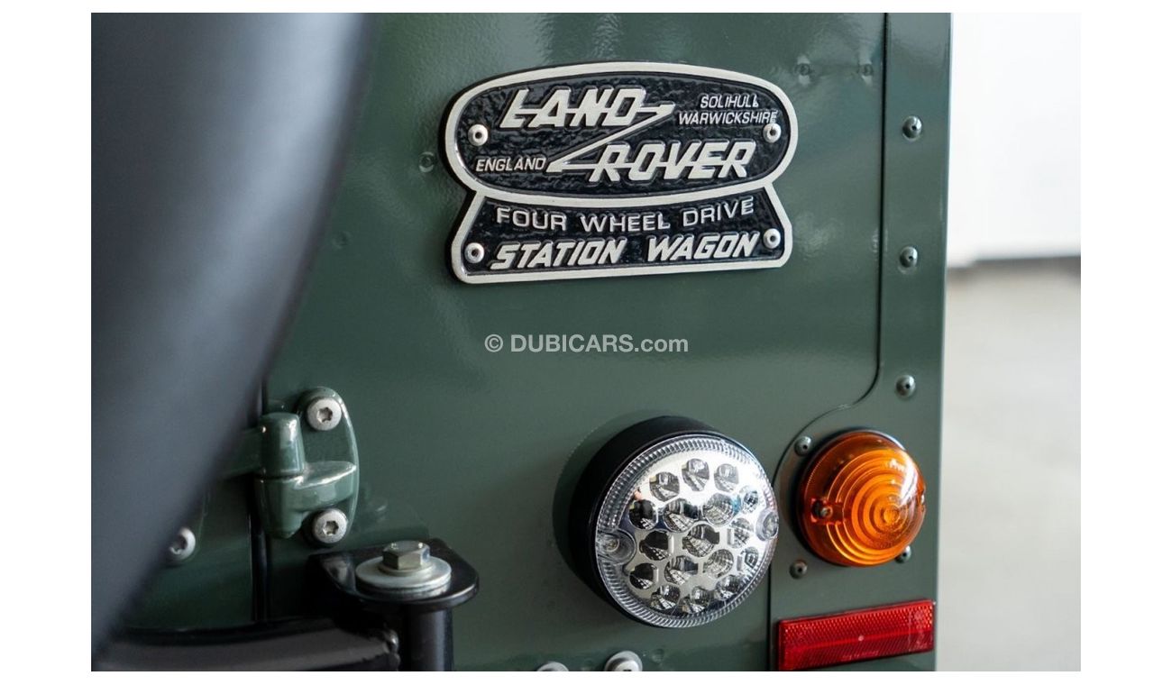 لاند روفر ديفندر 2015 Land Rover Defender 110 Station Wagon / Full Al Tayer Service History / One Owner