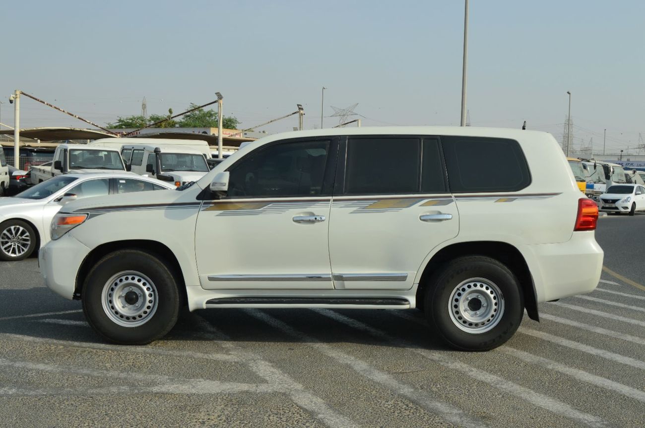 Toyota Land Cruiser GXR - Automatic . Petrol . SUV/Crossover . 4WD Wheel Drive . 5 Seats . 5 Doors ▾