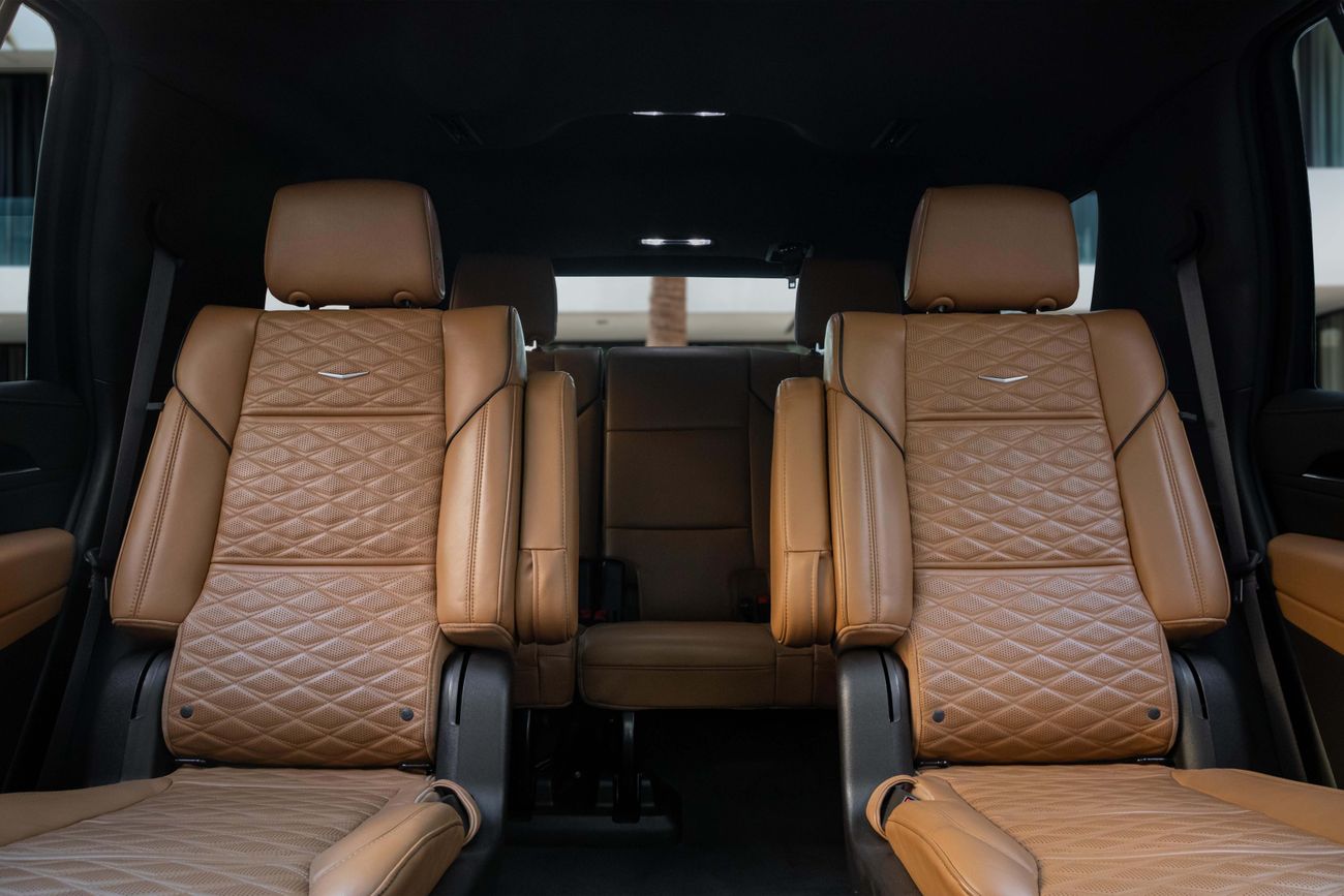 Cadillac Escalade Escalade | 5,778 P.M | 0% Downpayment | Sport | Cadillac Warranty + Service!