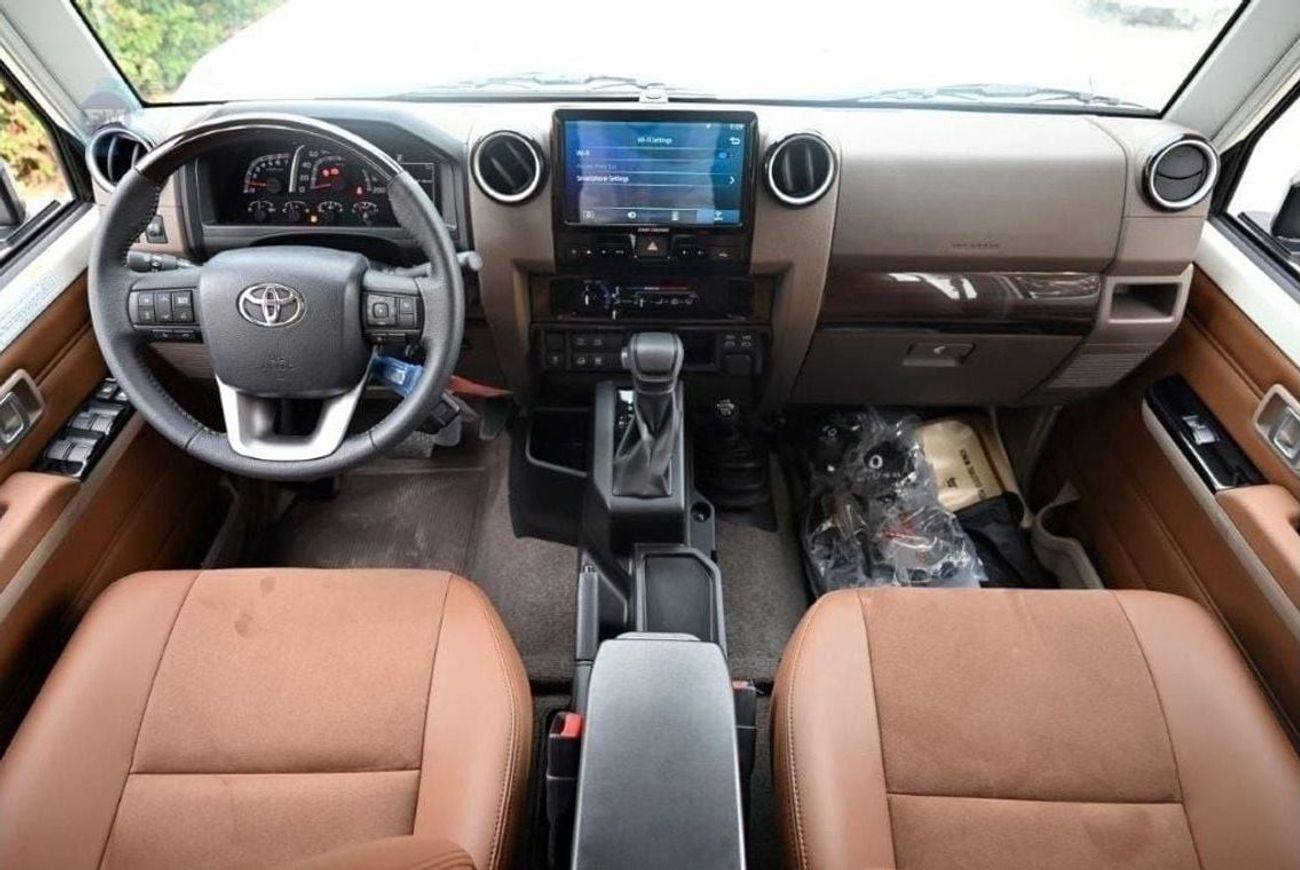 تويوتا لاند كروزر 70 76 SDLX 4.0L Petrol 4WD Automatic