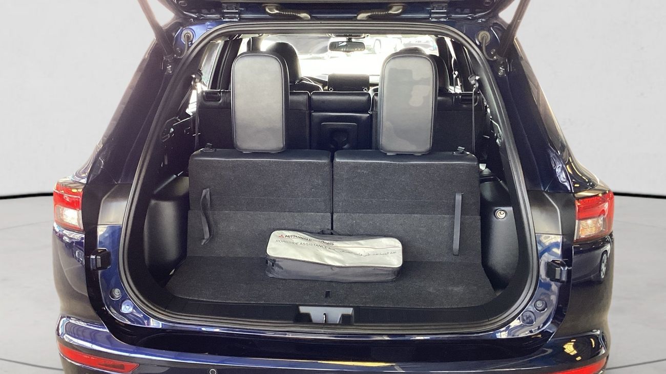 Mitsubishi Outlander 2.5 GLX AUTO 4WD 7SEAT PREMIUM LAUNCH ED | Guaranteed Warranty | 0 Down Payment