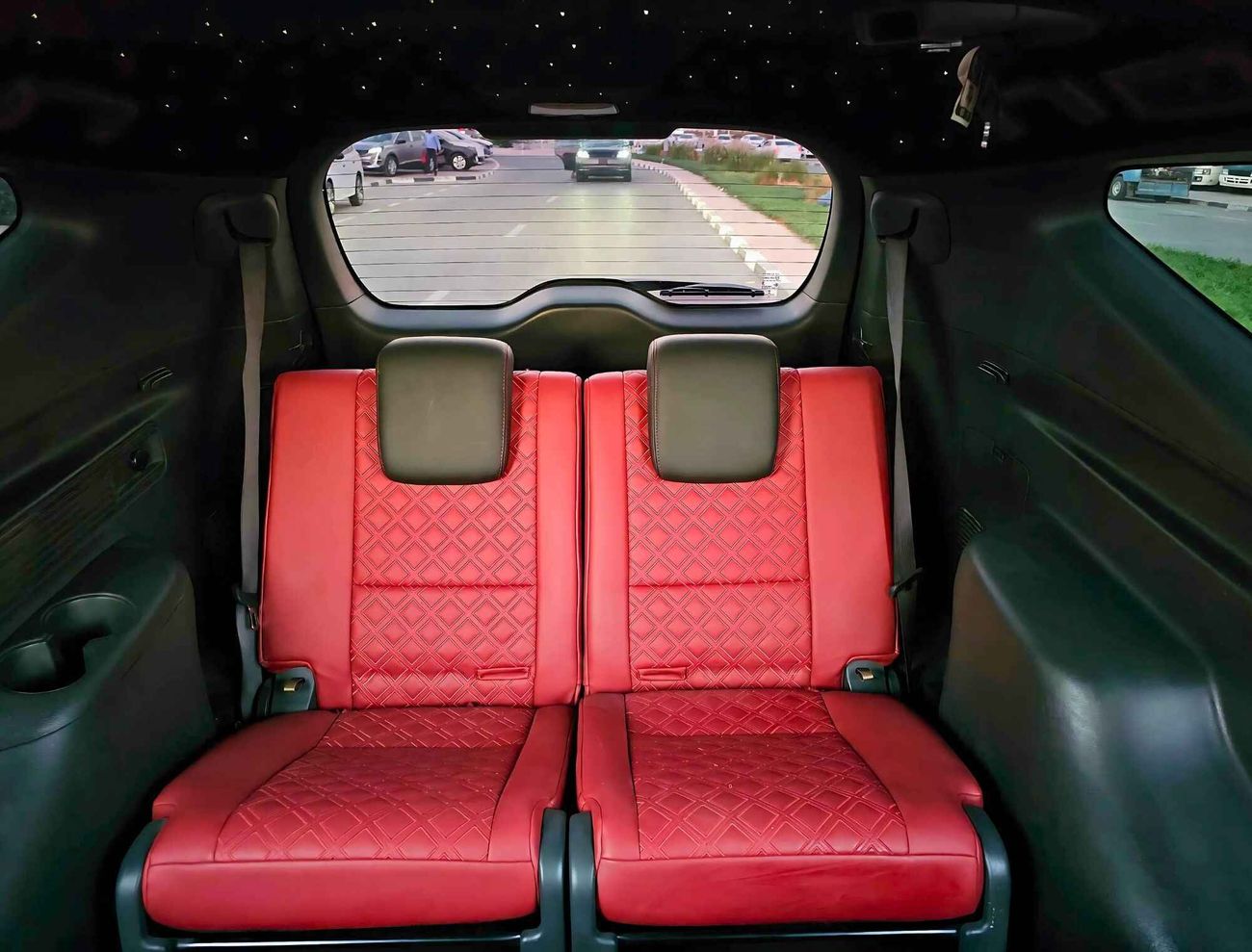 Mitsubishi Montero / SIGNATURE  EDITION/ FULL OPT/ CUSTOM  INTERIOR/ 1075 MONTHLY / LOT#11172