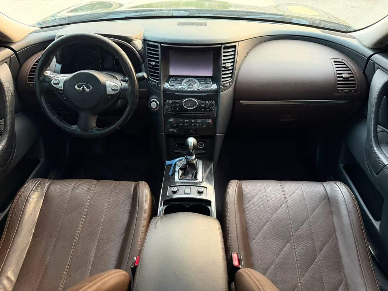 Infiniti QX70 LUXURY