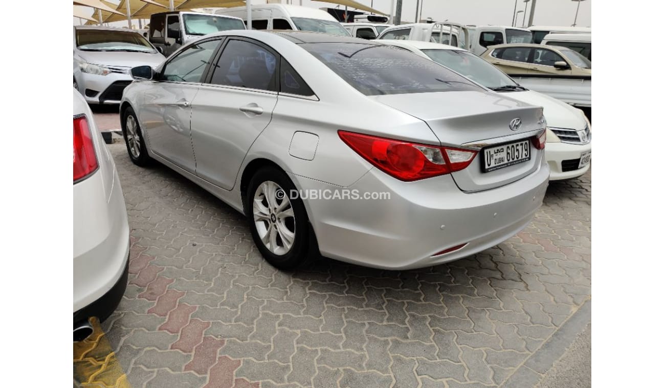 هيونداي سوناتا 2012 model full options GCC specs V4 panorama roof