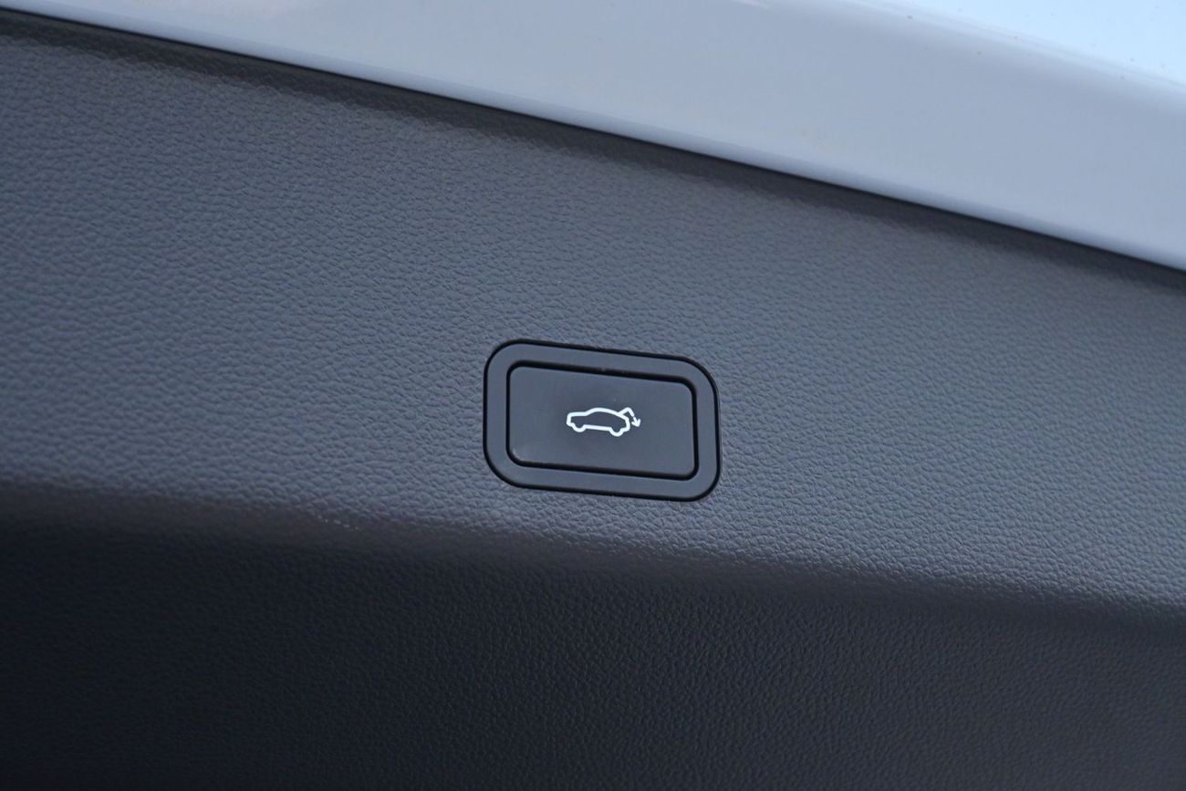 رينو كوليوس Renault Koleos 2.0L Turbo, 4WD Petrol, 8 Speed Automatic, Model 2025 Color Black