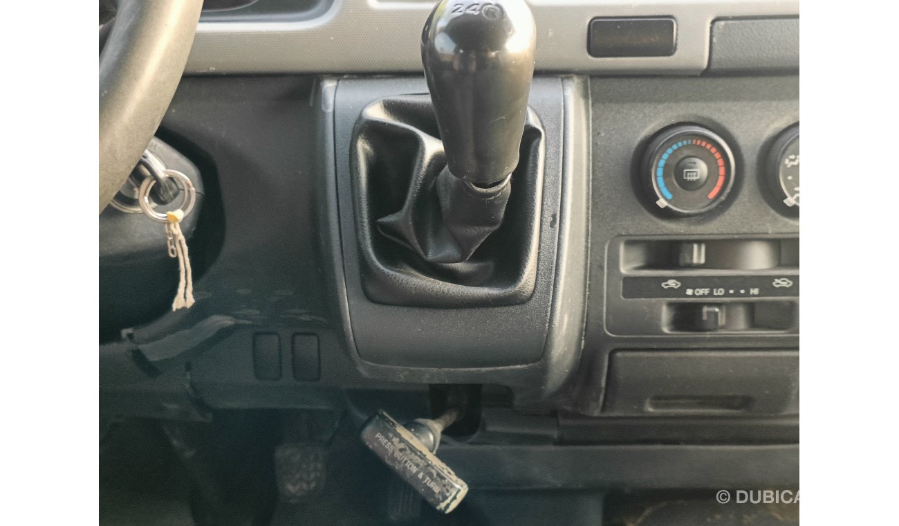 Toyota Hiace 2.7L Petrol / Manual Gear Box / Good Condition (CODE # 48022)
