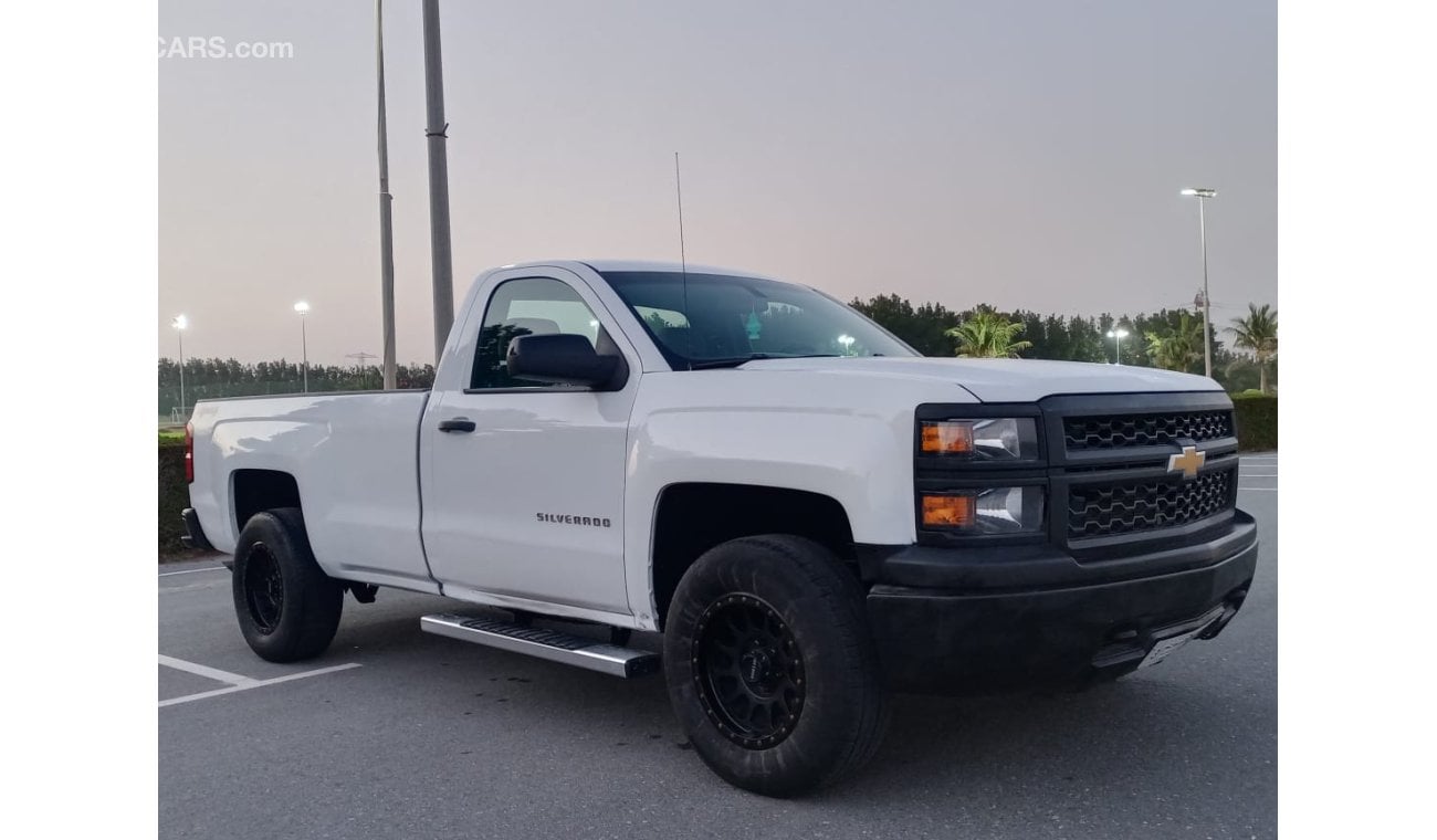 Chevrolet Silverado Pickup 2014 model Import Forel alloy wheels cruise control in excellent condition