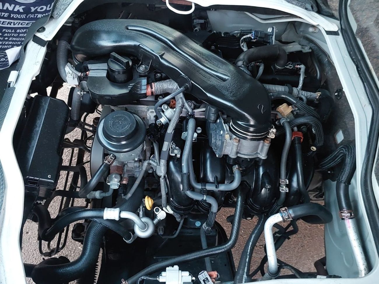 تويوتا هاياس TOYOTA HIACE COMMUTER VAN RHD 2016 MODEL 2.7 L PETROL AUTOMATIC(PM69524)