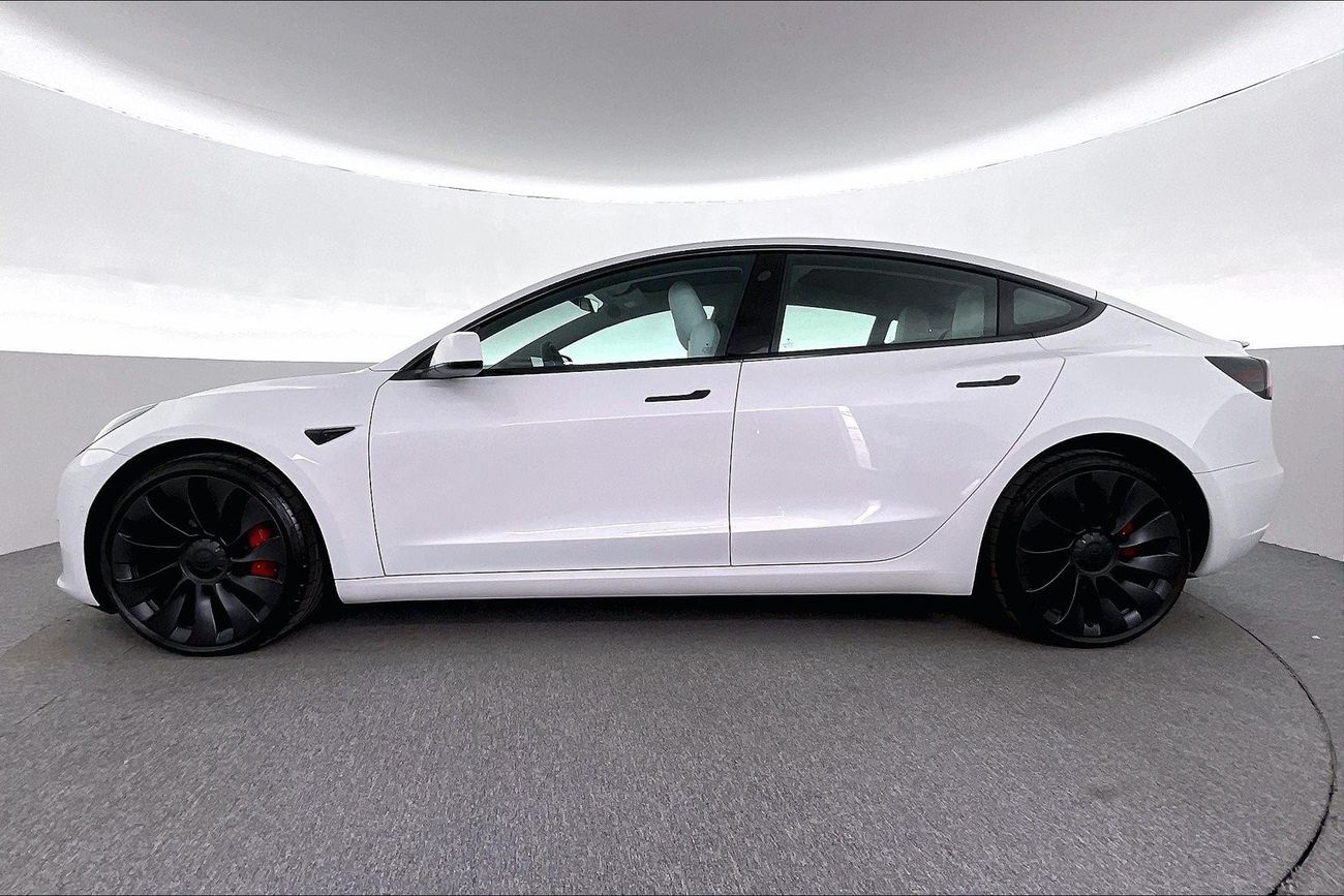 تسلا موديل 3 Performance (Dual Motor) | شامل الضمان | 0 ﺪﻔﻋﺓ ﺃﻮﻟﻯ