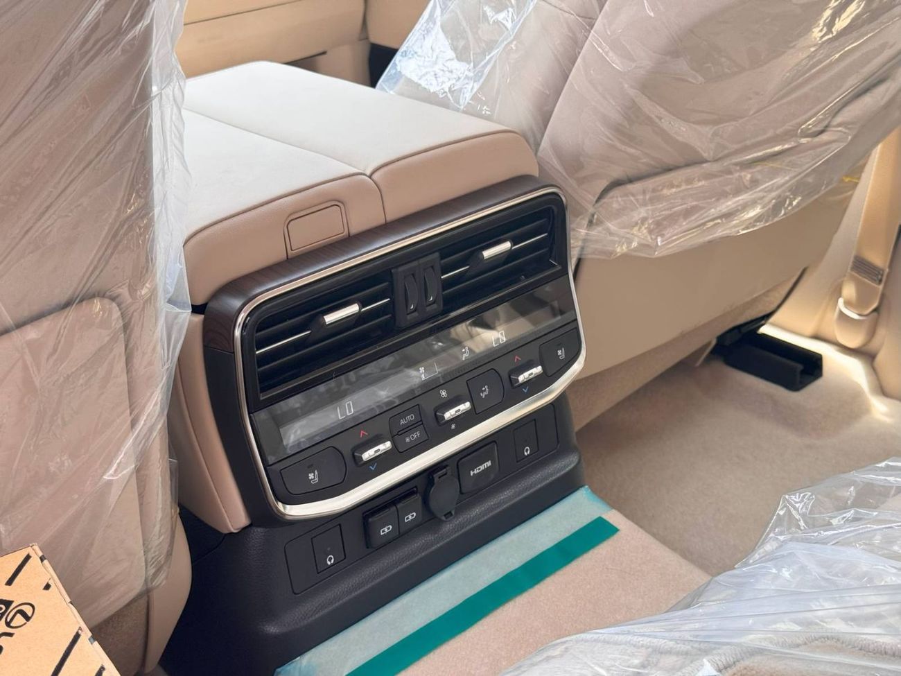 تويوتا لاند كروزر 2025 TOYOTA LAND CRUISER VX 3.5L HYBRID 4X4 BRAND NEW 0KM