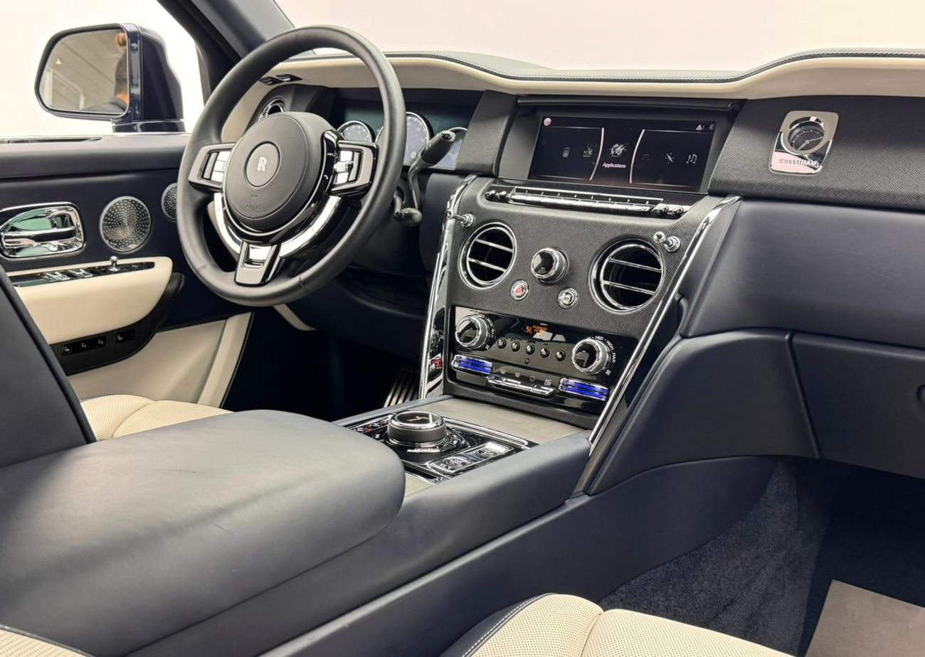 رولز رويس كولينان 2023 Rolls-Royce Cullinan, Rolls-Royce Service History, 1 Year Warranty, Excellent Condition