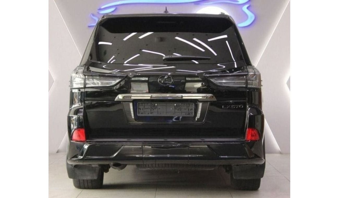 Lexus LX 570 Signature Black Edition