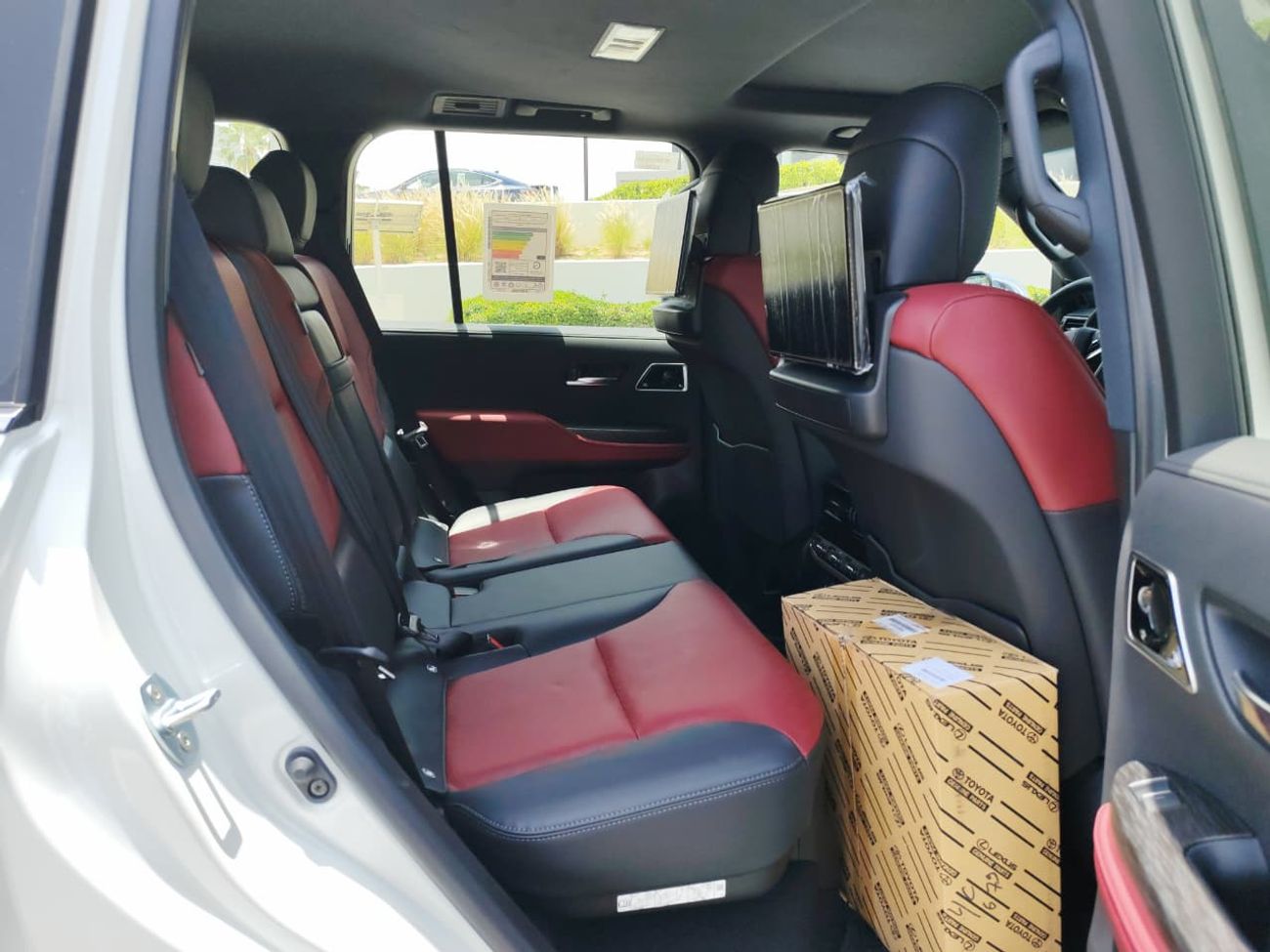 Toyota Land Cruiser 2026 Toyota Land Cruiser LC300 VXR (Full-Option) 3.5L V6 Twin Turbo Petrol A/T 4WD Export Only