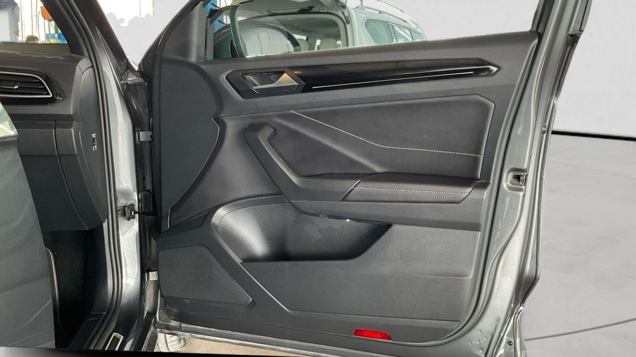 فولكس واجن T ROC R-LINE | شامل الضمان | 0 ﺪﻔﻋﺓ ﺃﻮﻟﻯ