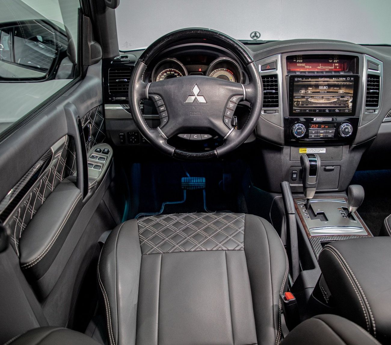 Mitsubishi Pajero Signature Edition