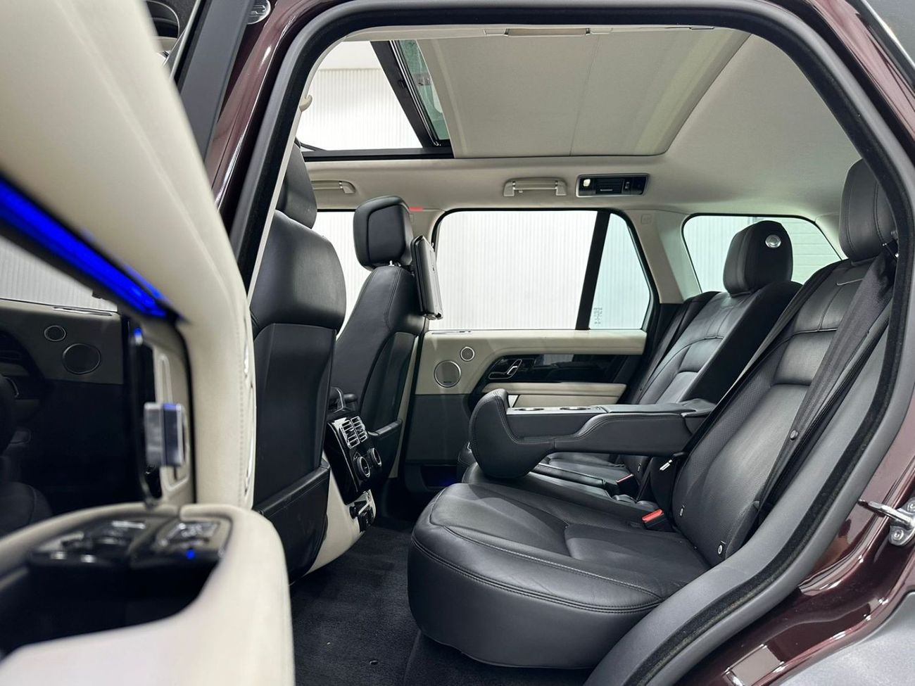 Land Rover Range Rover 2018 Range Rover Vogue HSE V6, Warranty, Full Range Rover Service History, Low Kms, GCC