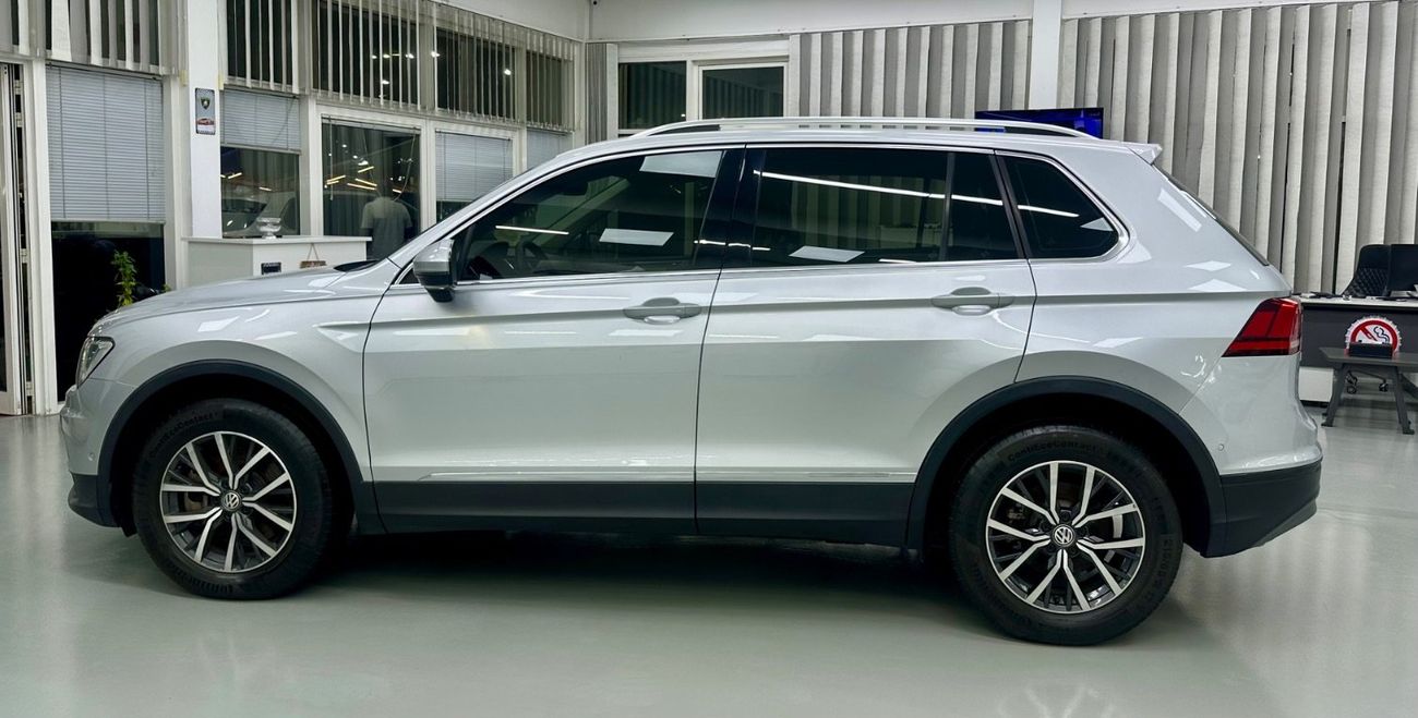 Volkswagen Tiguan SE
