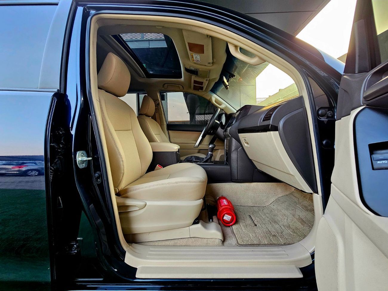 Toyota Prado GXR/ SUNROOF LEATHER/ V6 4.0L 4WD/ LOW MILEAGE/ SINGLE OWNER