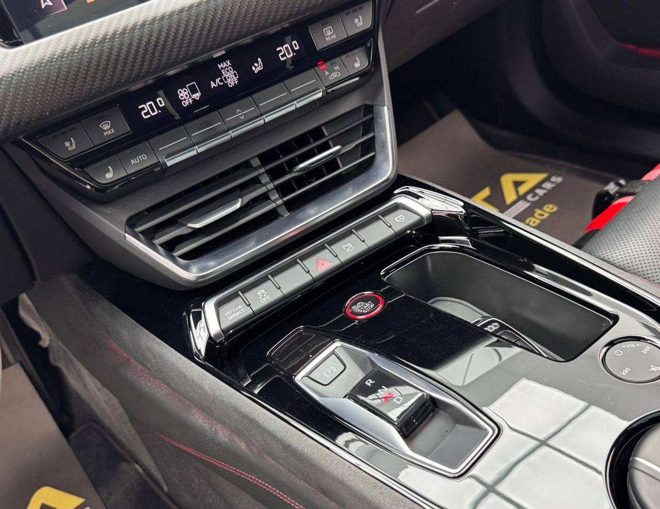 أودي إي ترون جي تي 2023 Audi E-Tron GT Quattro, 2026 Audi Warranty, 2029 Audi Service Pack, Audi Service History, GCC