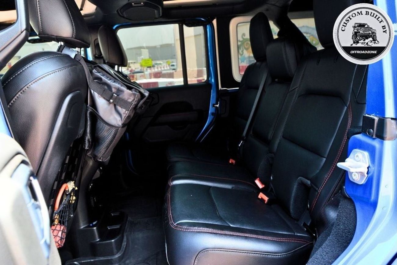 Jeep Wrangler UNLIMITED RUBICON 6.4L / V8 (A/T)