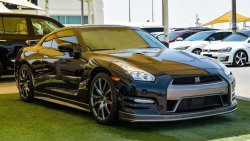 Nissan GT-R Canadian Specs