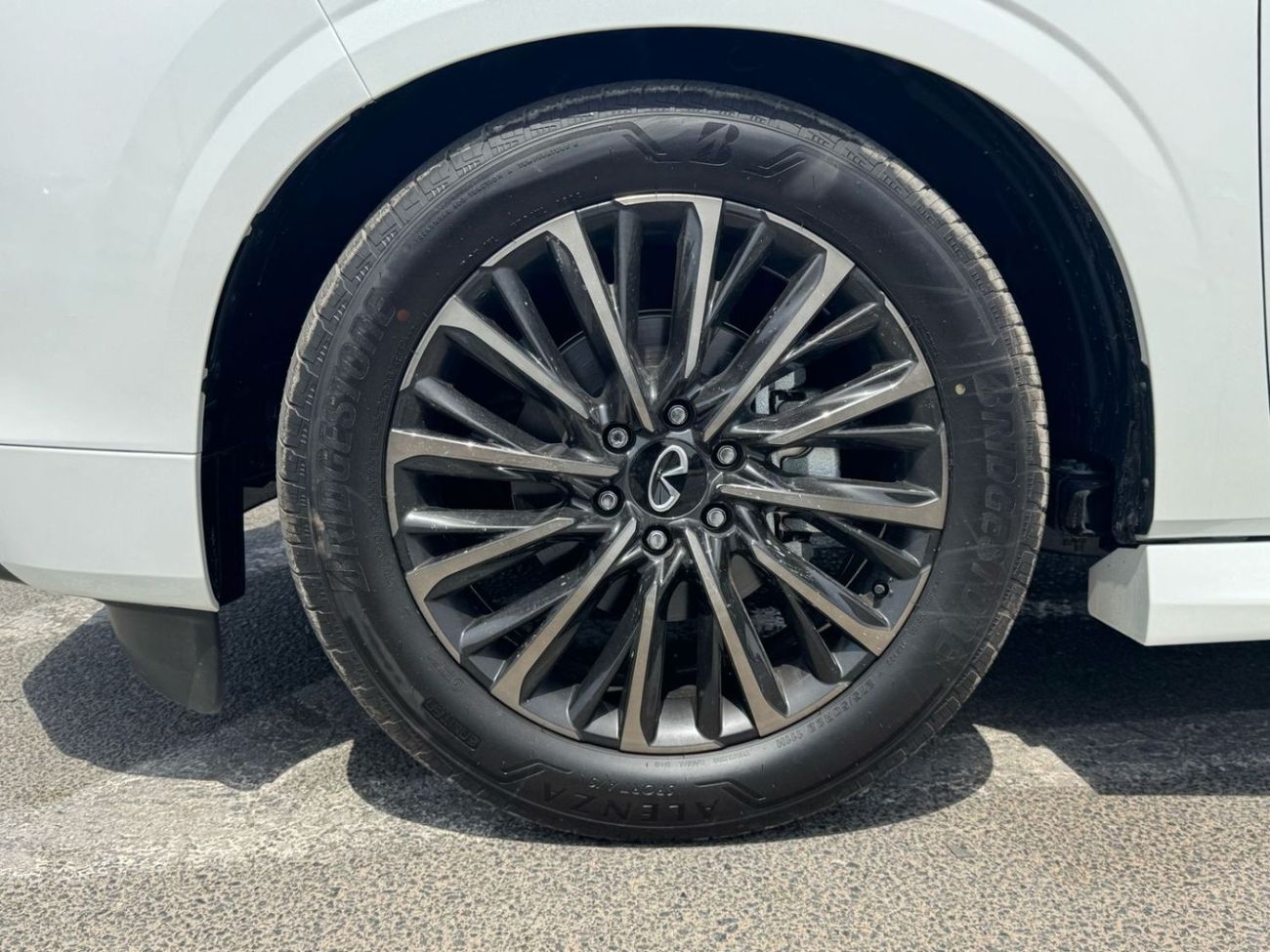 Infiniti QX80 2025 Infinity Autograph Captain Chairs 3.5L