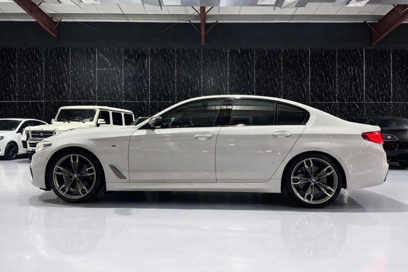 بي أم دبليو M550i STD 4.4L