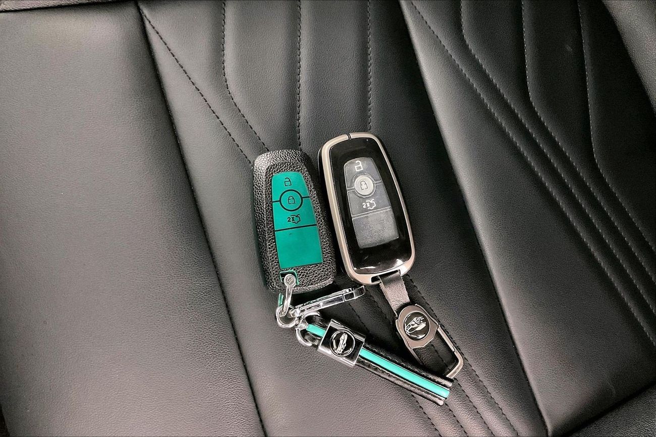 Ford Everest XLT | Guaranteed Warranty | 0 Down Payment