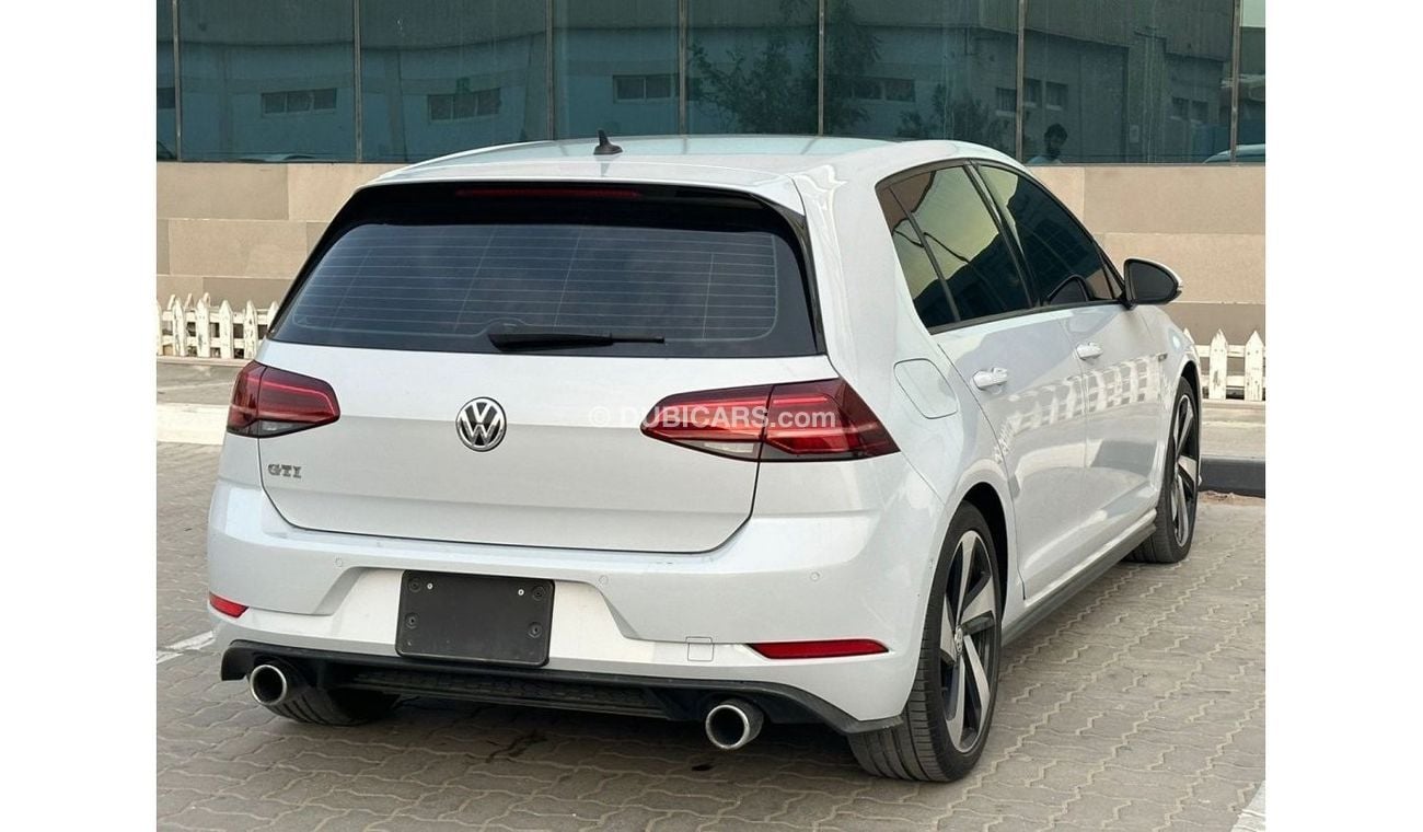 Volkswagen Golf GTI P2 فولكس واجن جولف جي تي اي موديل : 2018  ممشي : 196.000 السعر : 68.000 مواصفات خليجية بدون حواد