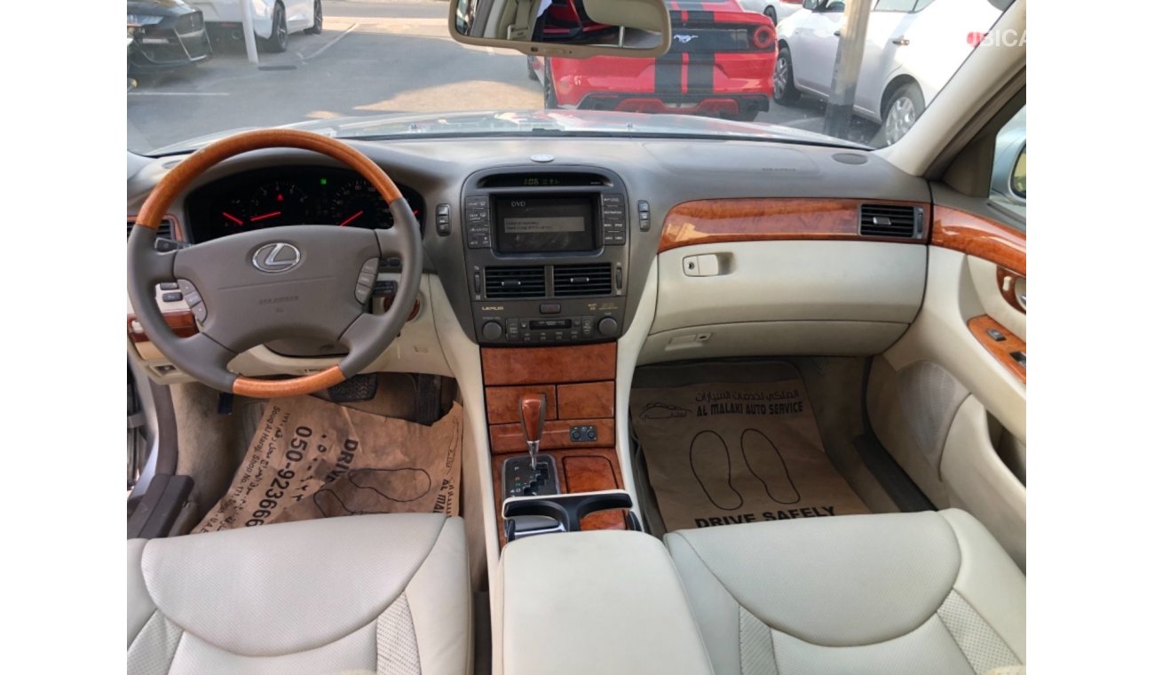 لكزس LS 430 موديل 2003 وارد نص الترا كراسي جلد ومثبت سرعه وتحكم كهربي كامل ونظام صوت ممتاز