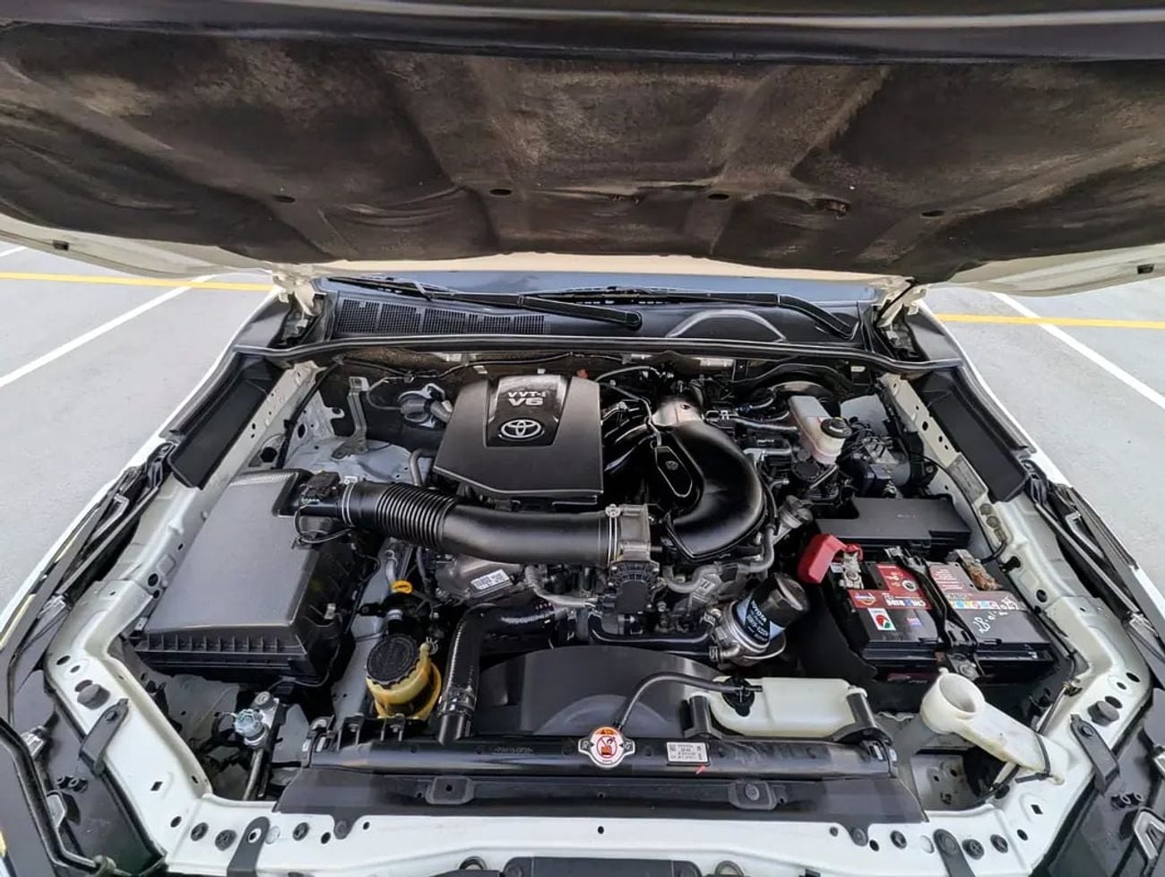Toyota Fortuner GXR 4.0L V6 GCC Specs | 4WD | Full Service History | Excellent Condition