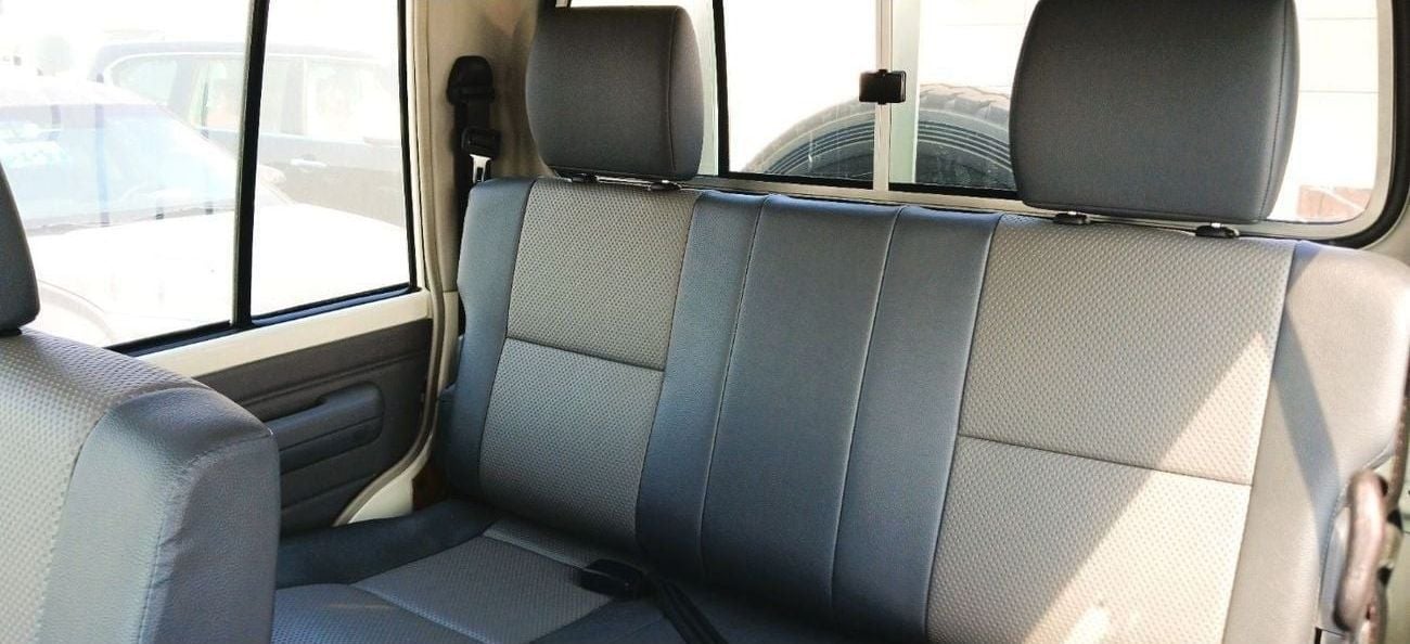 Toyota Land Cruiser Pick Up Toyota LC79 DC 4.2L Diesel Manual with Difflock 2025YM