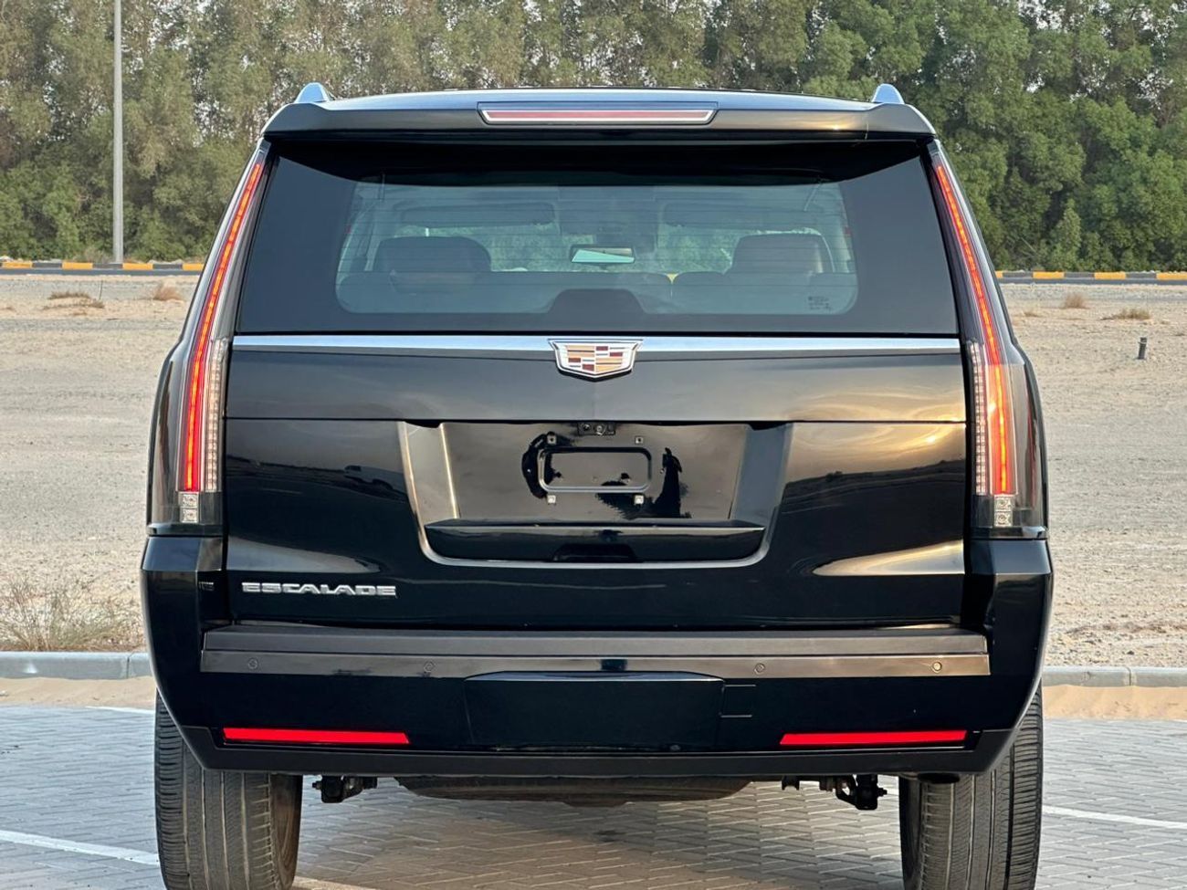 كاديلاك إسكالاد Premium Luxury 6.2L AWD