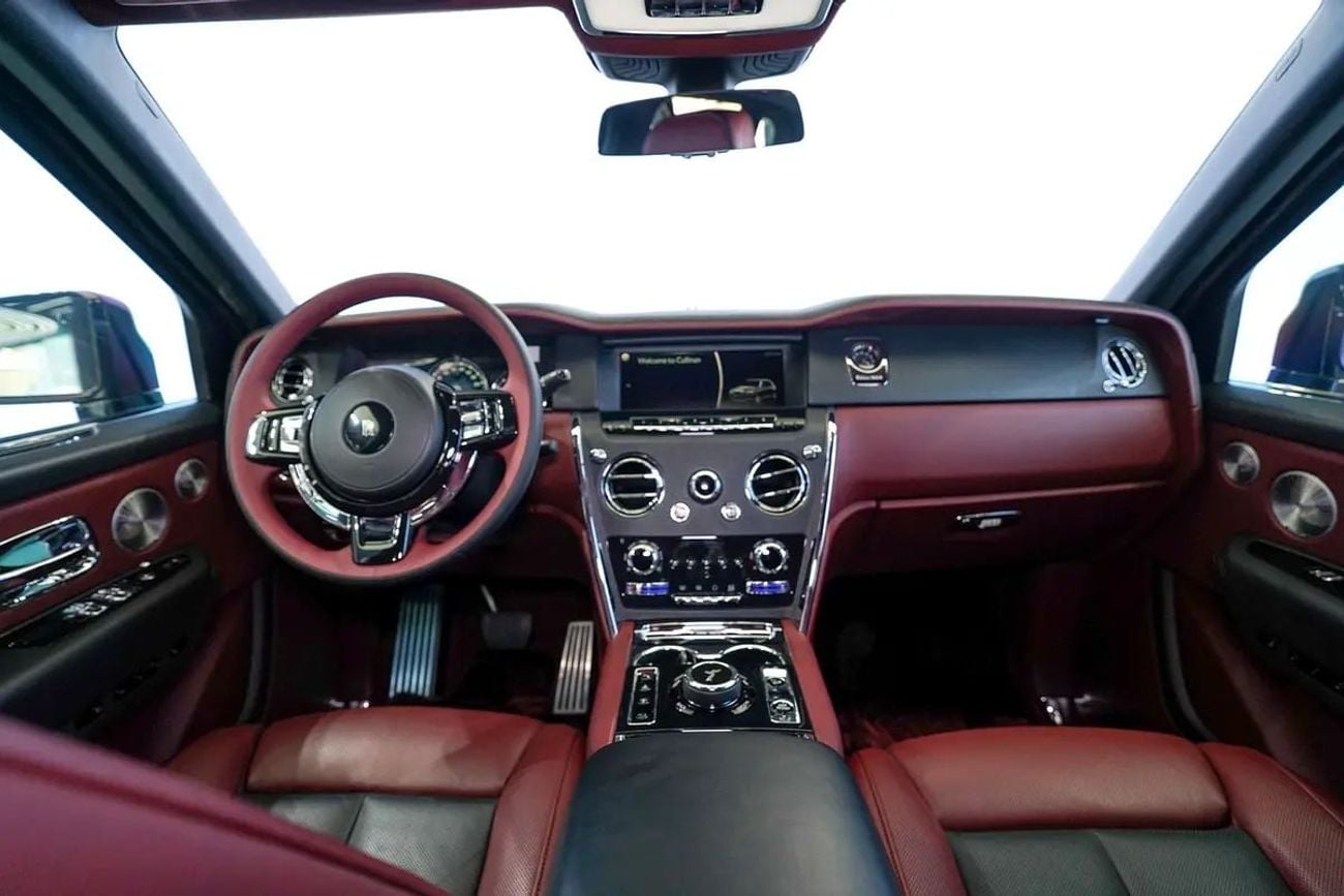 Rolls Royce Cullinan BLACK BADGE Std