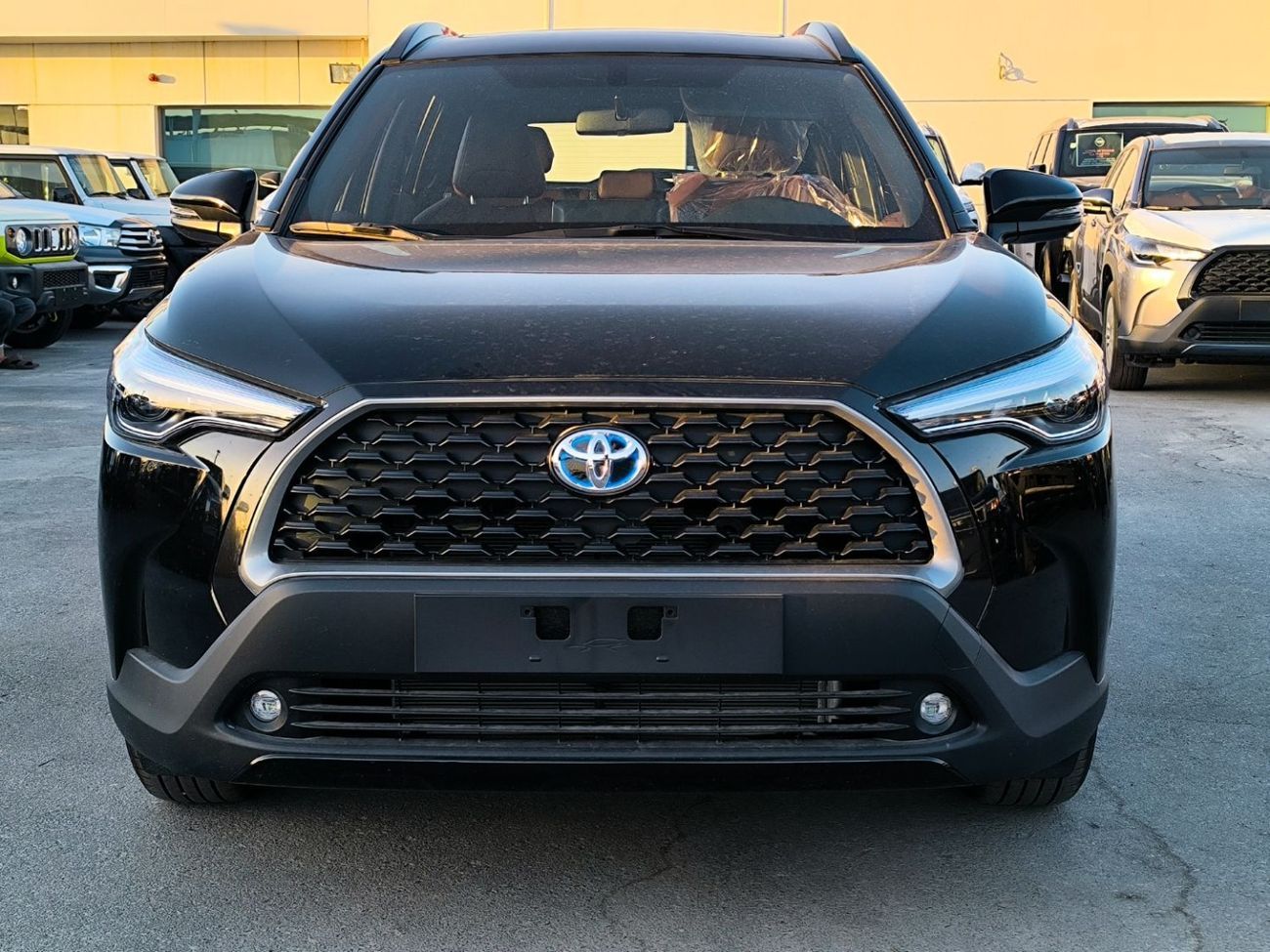 تويوتا كورولا كروس CROLLA CROSS 1.8L HYBRID 2024