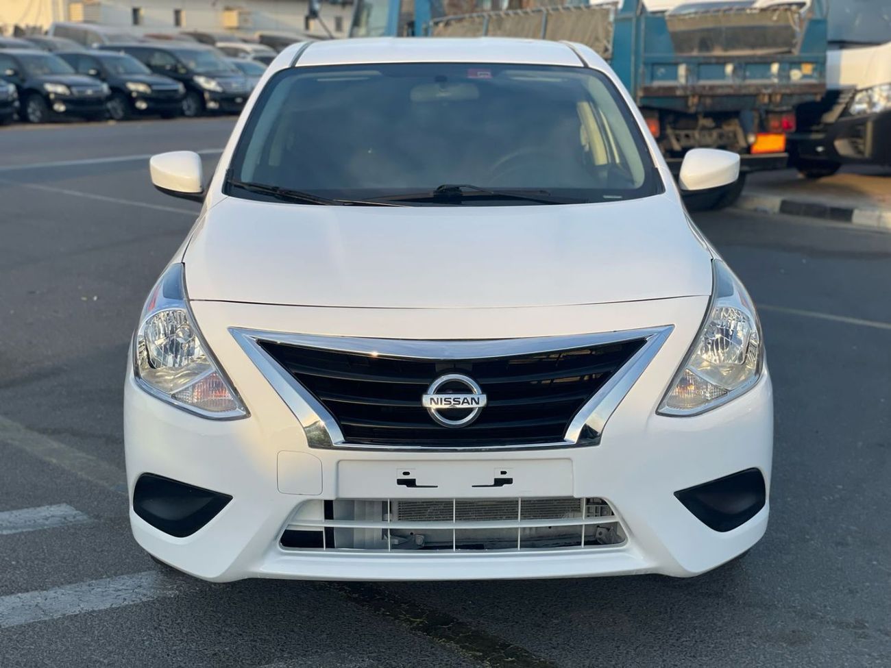 Nissan Versa 2018 Nissan Versa (Sunny) SV 1.5L V4 MidOption  Economical