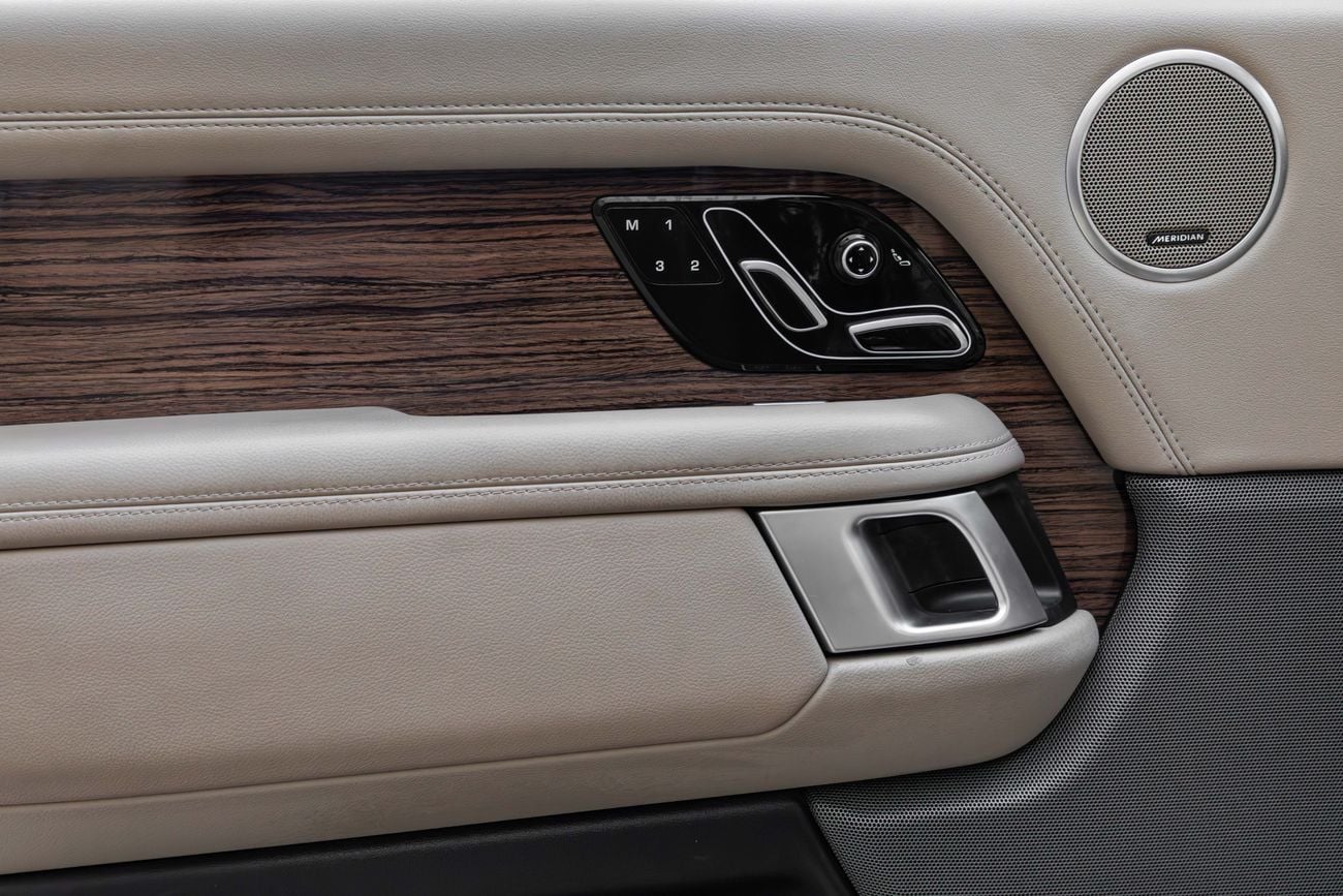 لاند روفر رينج روفر SE Range Rover | SE | 3,721 P.M | 0% Downpayment | Al Tayer History | Under Warranty!