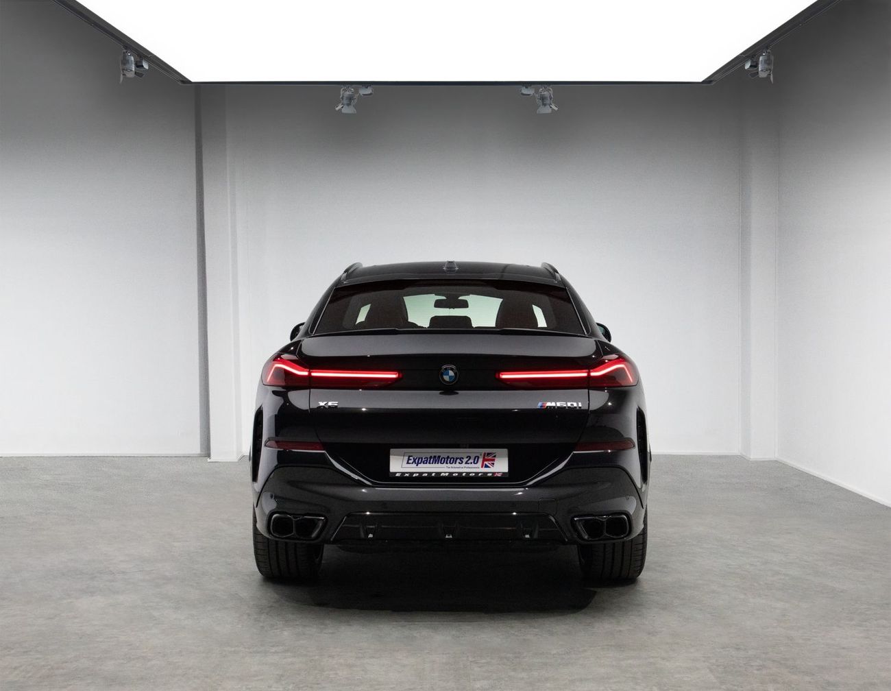 بي أم دبليو X6 M60i LUXURY