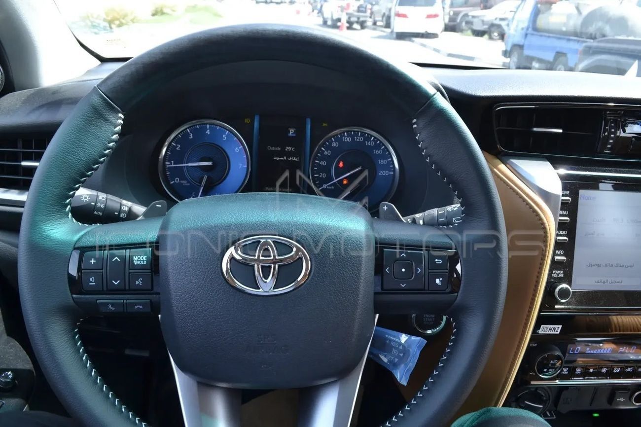 Toyota Fortuner 2024 TOYOTA FORTUNER 4.0 PETROL