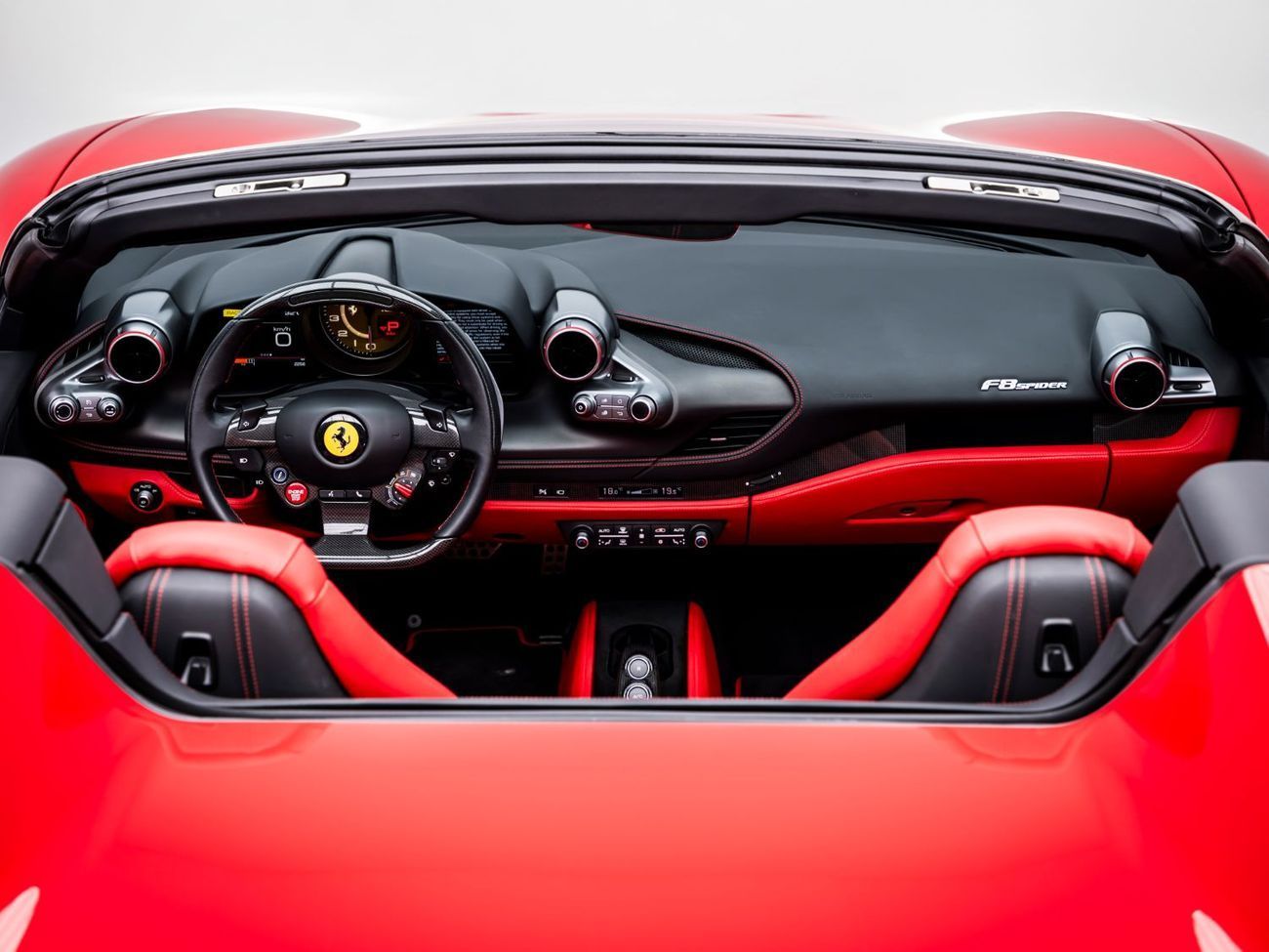 فيراري ف ٨ سبيدر 3.9T V8