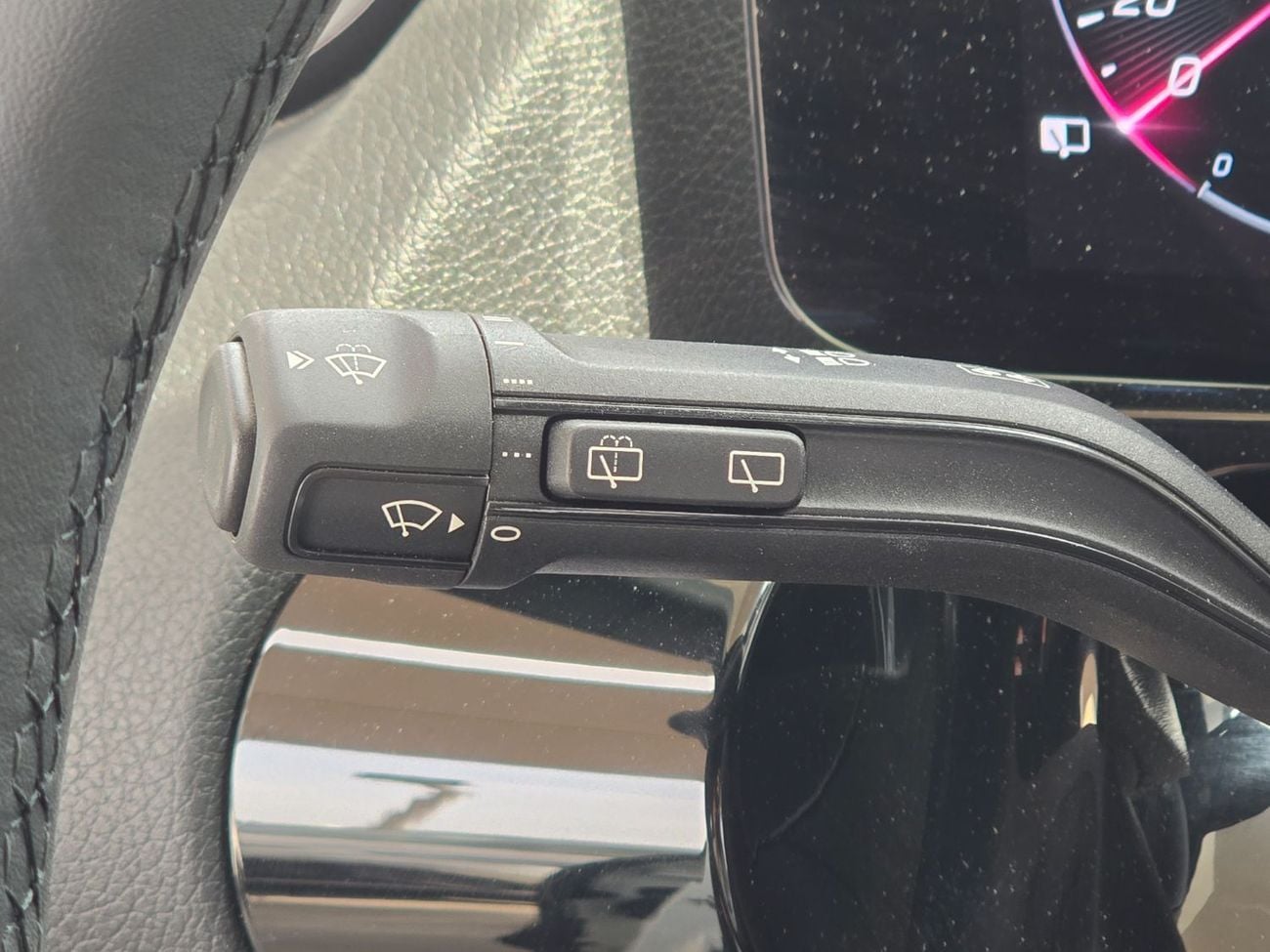 Mercedes-Benz GLA 200 MERCEDES BENZ GLA200 1.3L TURBO FULL OPTION MODEL 2025