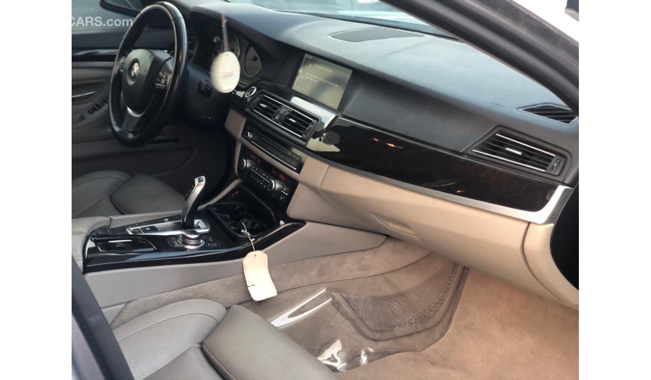 BMW 550i I 4.4L Twin Turbo Engine, Leather+Memory+Driver+Passenger Power Seats, DVD+Navigation+Rear Camera